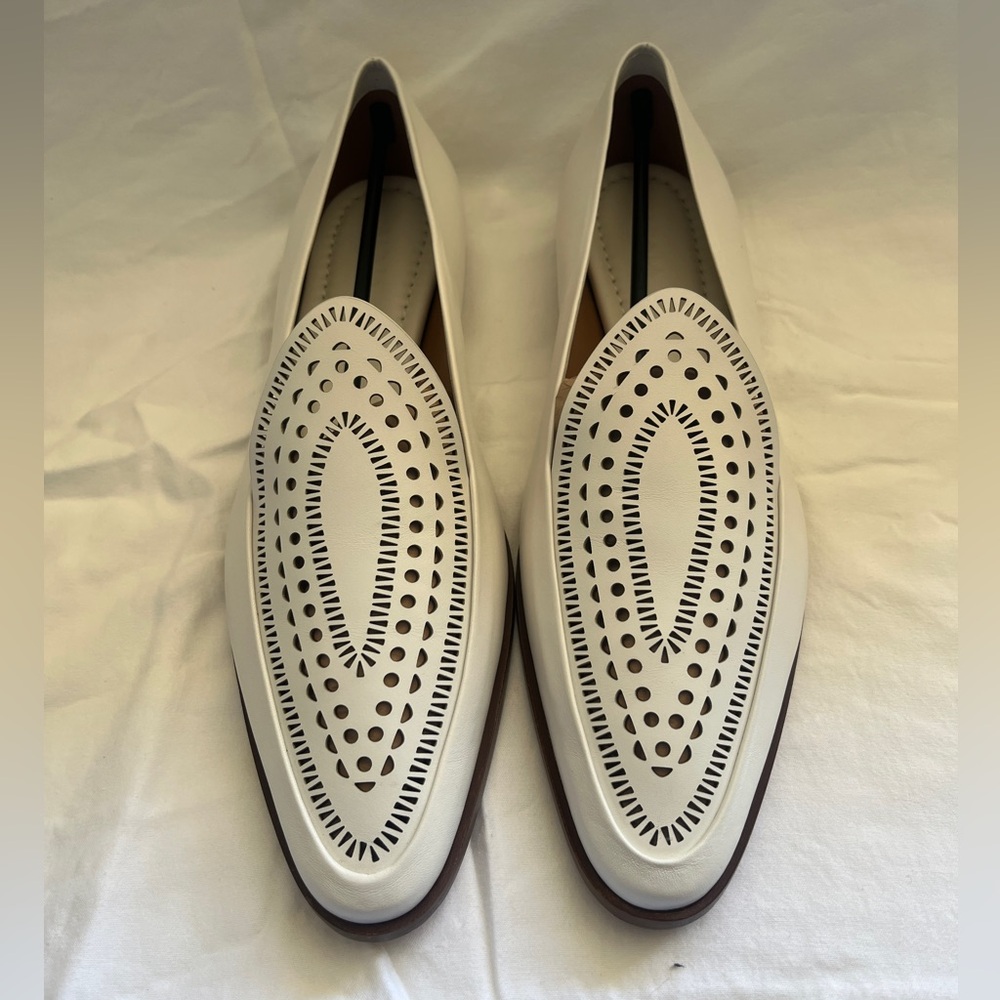 Alaïa White leather moccasins, vienne laser cut, Size 40, women, NWT